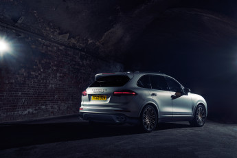 обоя автомобили, porsche, cayenne, turbo, s, uk-spec, 960, 2015г