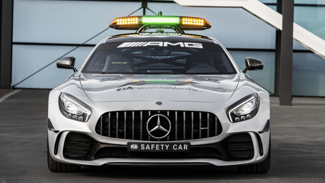 Обои картинки фото mercedes-benz amg gt-r formula-1 safety car 2018, автомобили, полиция, formula-1, safety, car, 2018, gt-r, amg, mercedes-benz