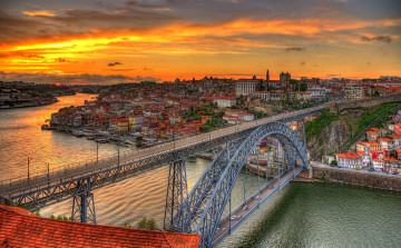 обоя города, порту , португалия, закат, вечер, дома, канал, река, мост, ponte, luis, porto