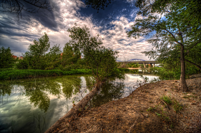 Обои картинки фото природа, реки, озера, река, облака, мост