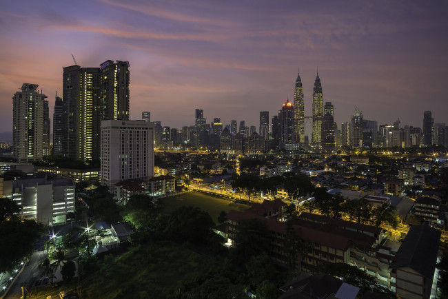 Обои картинки фото города, куала-лумпур , малайзия, огни, ночь