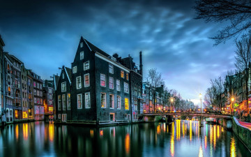 обоя города, амстердам , нидерланды, сумерки, мост, канал