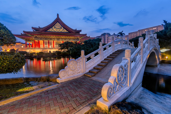 Обои картинки фото national concert hall,  taipei, города, тайбэй , тайвань,  китай, пагода