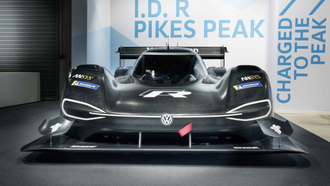 Обои картинки фото volkswagen i,  r pikes peak 2018, автомобили, выставки и уличные фото, peak, pikes, r, id, volkswagen, 2018