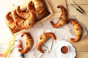 Картинка еда хлеб +выпечка кунжут выпечка рогалики bakery tea bagel чай газета
