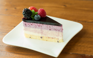 Картинка еда пирожные +кексы +печенье sweet berries cake выпечка кусочек торт ягоды сладкое десерт dessert