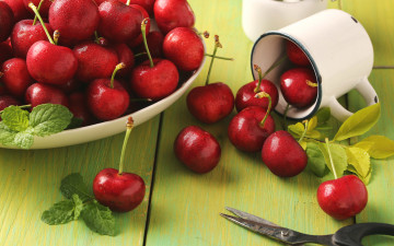 обоя еда, вишня,  черешня, красный, мята, вишни, ножницы, кружка, ягоды