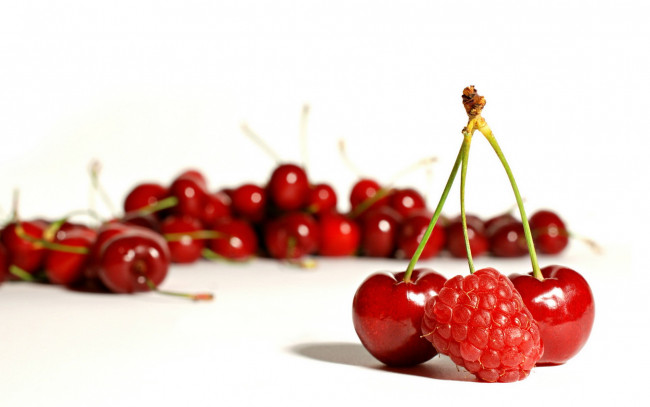 Обои картинки фото еда, фрукты,  ягоды, ягоды, вишня, малина