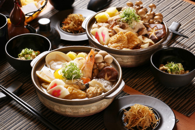 Обои картинки фото еда, разное, тофу, грибы, креветки, морепродукты, блюда, японская, кухня