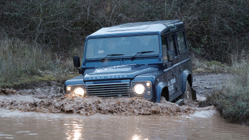 Картинка land+rover+electric+defender+concept+2013 автомобили land-rover defender electric land rover внедорожник джип 2013 concept