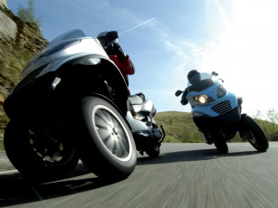 Картинка 2006 piaggio mp3 мотоциклы