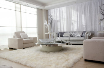 Картинка интерьер гостиная диван ковер кресла столик белый