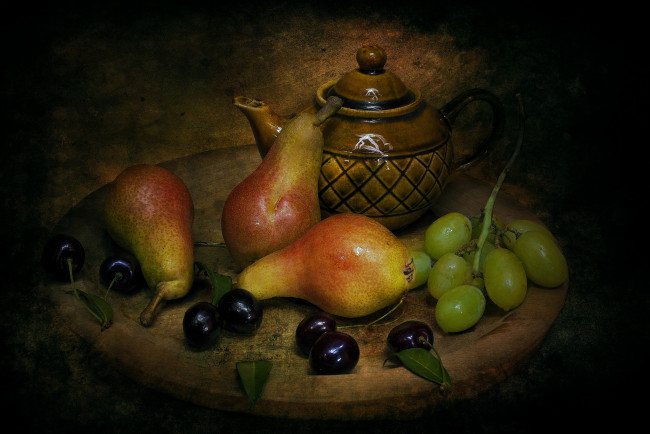 Обои картинки фото рисованные, живопись, черешня, груши, виноград, чайник