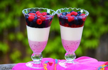 Картинка еда мороженое +десерты ягоды желе бокалы десерт