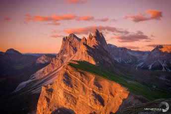 Картинка природа горы утро альпы свет склон дома