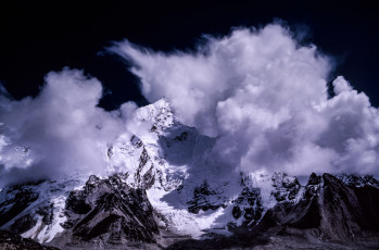 Картинка природа горы облака снег тон гора