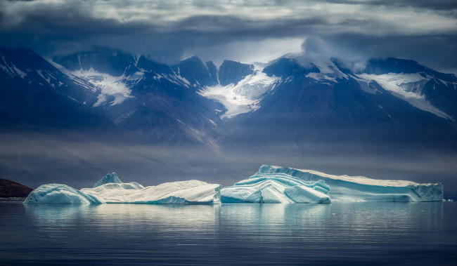 Обои картинки фото природа, айсберги и ледники, море, горы, greenland, гренландия, айсберг, arctic, лёд