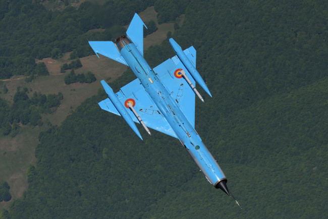 Обои картинки фото авиация, боевые самолёты, миг-21