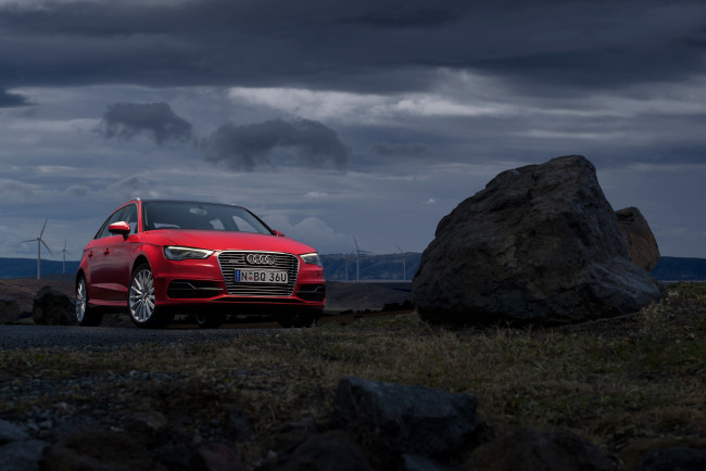 Обои картинки фото автомобили, audi, красный, 2015г, 8v, au-spec, e-tron, sportback, a3