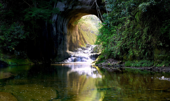 Обои картинки фото Япония, природа, водопады, водоем, пещера, растения