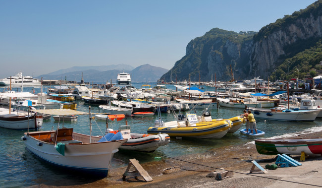 Обои картинки фото порт, marina, grande, capri, корабли, порты, причалы, капри