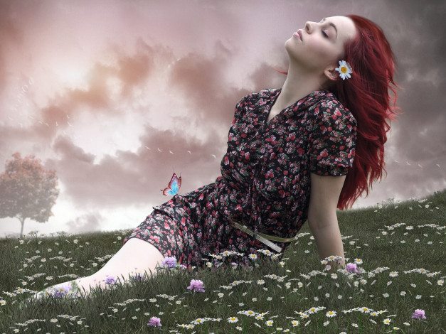 Обои картинки фото девушки, -unsort , рыжеволосые и другие, цветы, луг, ромашки, бабочка, настроение, девушка