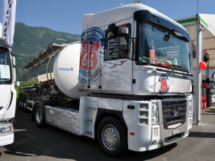 Картинка автомобили renault trucks