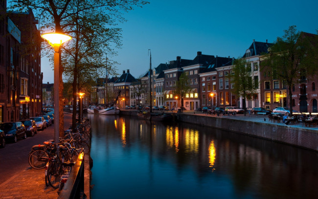 Обои картинки фото groningen, nederland, города, огни, ночного, канал