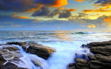 обоя ocean, view, природа, побережье, камни, облака, море