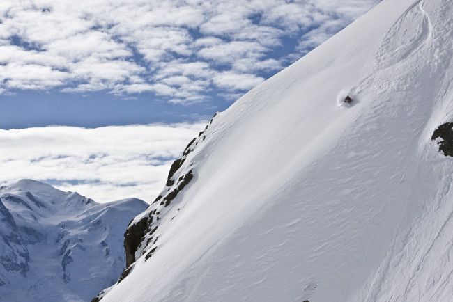 Обои картинки фото природа, горы, снег, лыжник