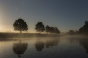 Картинка природа реки озера отражение деревья туман река утро