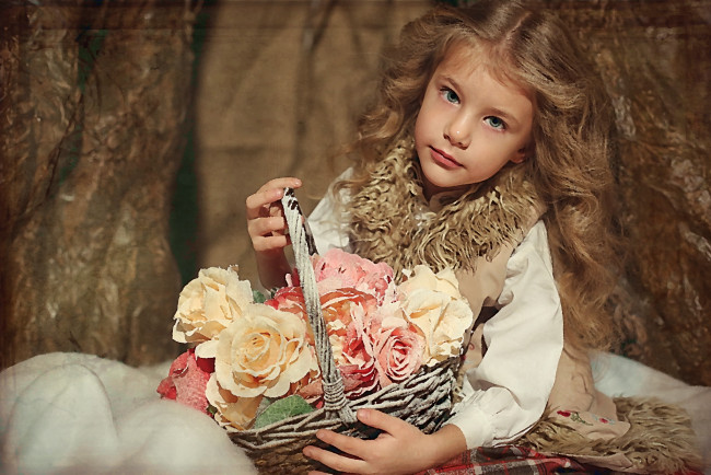 Обои картинки фото рисованное, дети, розы, цветы, корзина, взгляд, локоны, русая, девочка, ребёнок