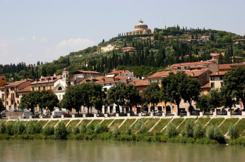 Картинка верона италия города пейзажи крыши кипарисы река