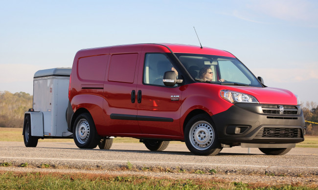 Обои картинки фото автомобили, ram, promaster, 2015г, красный, van, cargo, tradesman, city