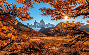 обоя природа, пейзажи, осень, деревья, пейзаж, горы