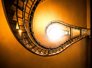 обоя интерьер, холлы,  лестницы,  корридоры, лестница, иллюстрация, лампочки, ступени, смотри, вверх, в, помещении, солнце, свет