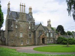 Картинка lauriston castle шотландия города дворцы замки крепости лужайка замок
