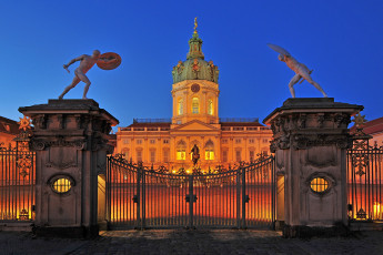 Картинка города берлин германия дворец скульптуры ворота