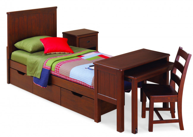 Обои картинки фото интерьер, мебель, кровать, подушки, тумбочка