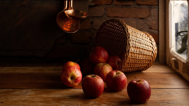 Обои картинки фото еда, яблоки, корзинка