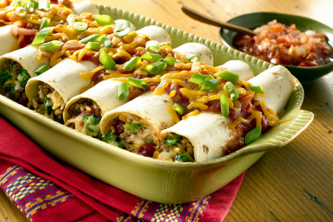 Обои картинки фото еда, блины,  оладьи, мексиканская, кухня