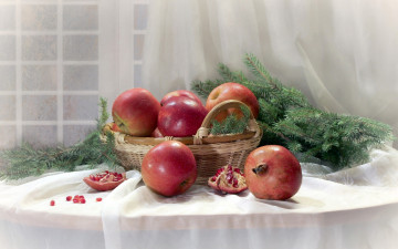 Картинка еда фрукты +ягоды натюрморт ель яблоки гранат