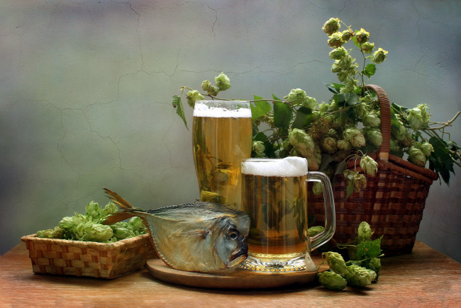 Обои картинки фото еда, напитки,  пиво, рыба, сушеная, пиво, хмель