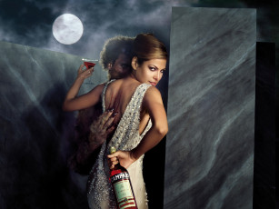Картинка campari бренды полнолуние луна ночь оборотень бутылка бокал актриса eva+mendes