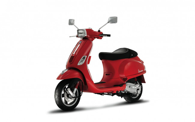 Обои картинки фото мотоциклы, мотороллеры, vespa, lx, 125, ie, s, 50, подзорная, труба, девушка, маяк, мотоцикл, спасательный, круг