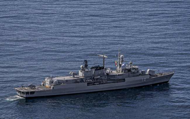 Обои картинки фото ara almirante brown , d-10, корабли, другое, открытое, море, вмс, аргентины, эскадренный, миноносец