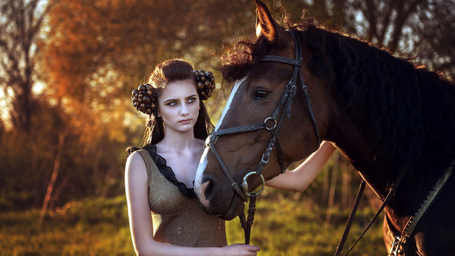 Обои картинки фото девушки, - брюнетки,  шатенки, шатенка, лошадь