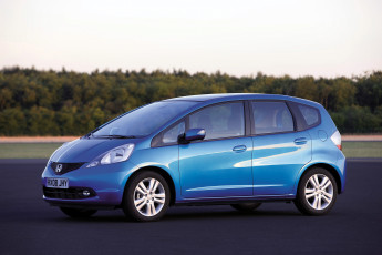 Картинка автомобили honda jazz