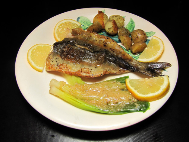 Обои картинки фото еда, рыба,  морепродукты,  суши,  роллы, рыбка