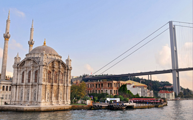 Обои картинки фото города, стамбул, турция, вода, мечеть, минареты, мост